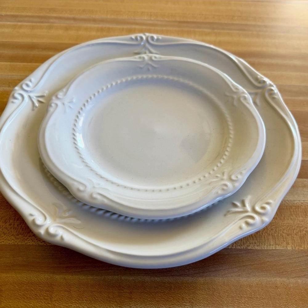 SLAH Gallery Collection 2 pc Place Setting EUC - Picture 1 of 4